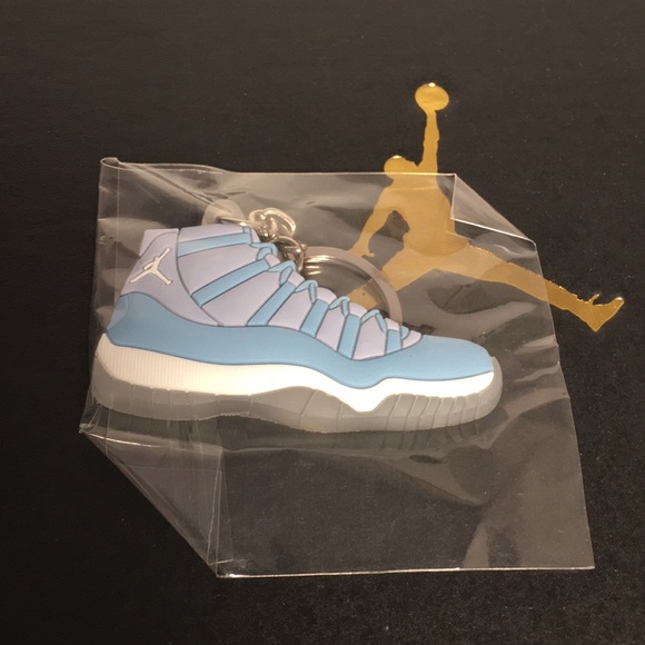 ANY 10 key chains $25 - Picture 3 of 5